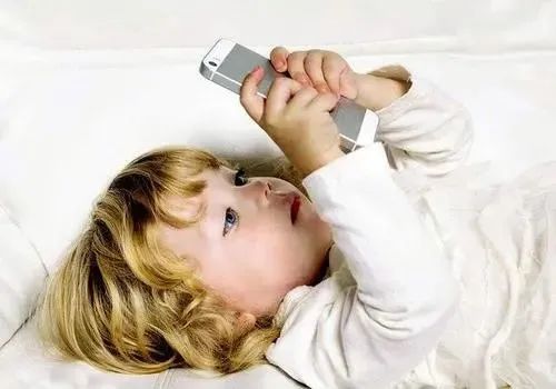 爱玩手机？久坐不动？对于孩子的这些习惯，世界卫生组织有话说！
